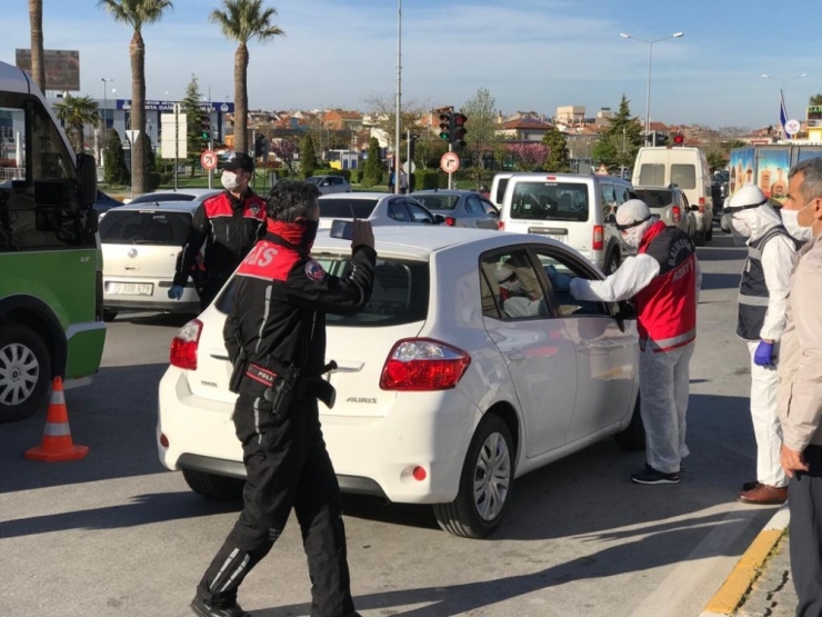 Polisten Sürücülere Sıkı Denetim