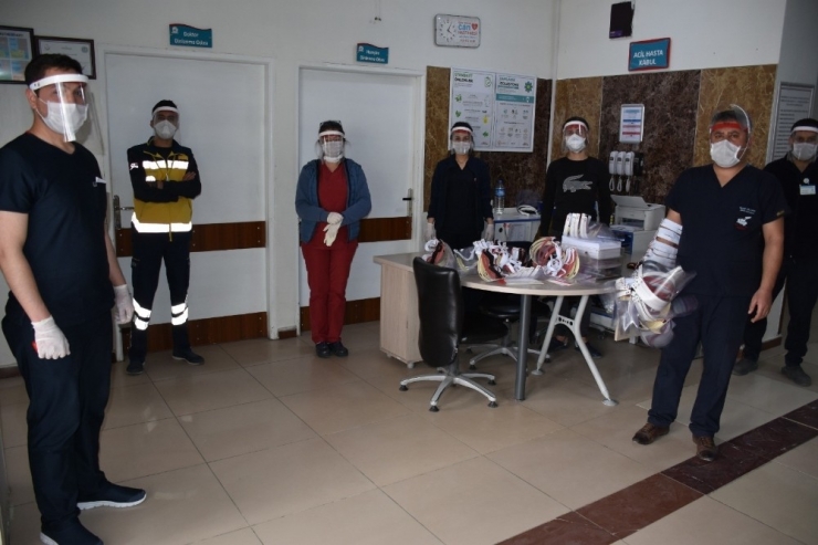 Tatvan Belediyesi Ücretsiz Maske Dağıtımına Devam Ediyor