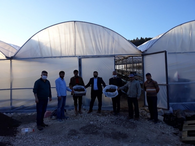 Çiftçiye Destek Sürüyor