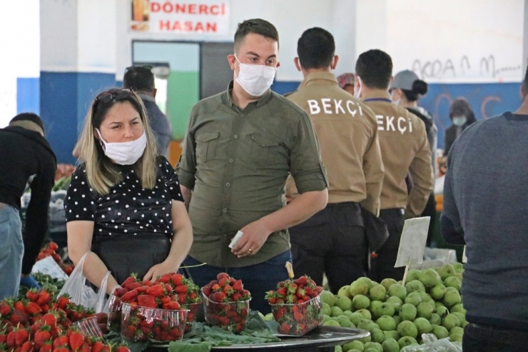 Yasak Öncesi Pazarda Değil Pazar Çantalarında Yoğunluk Yaşandı