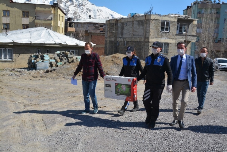 “Vefa Sosyal Destek Grubu” Gönüllere Dokunmaya Devam Ediyor