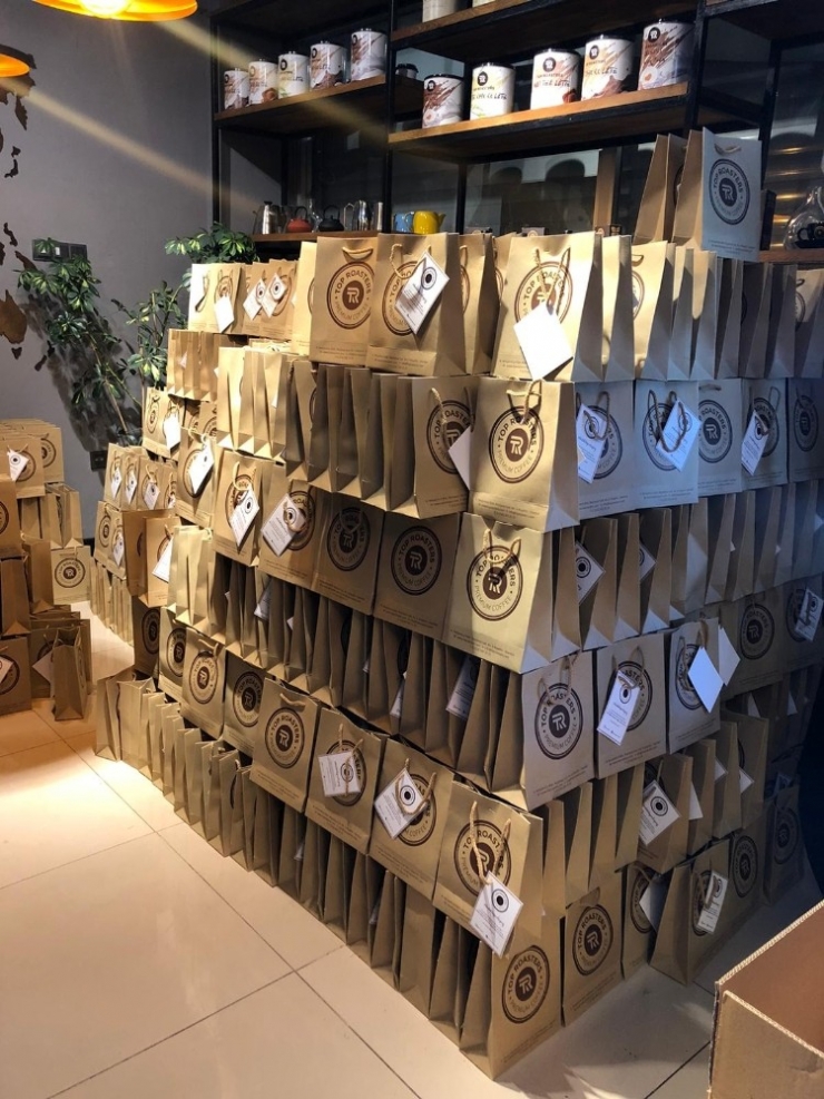 İstanbul’dan İzmit’e Bin Paket Kahve Gönderdiler