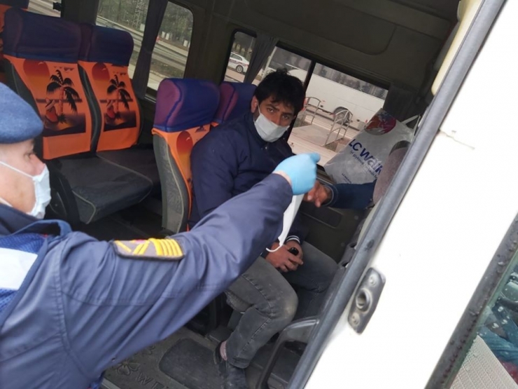 Jandarma Ekipleri Denetimlerine Devam Ediyor