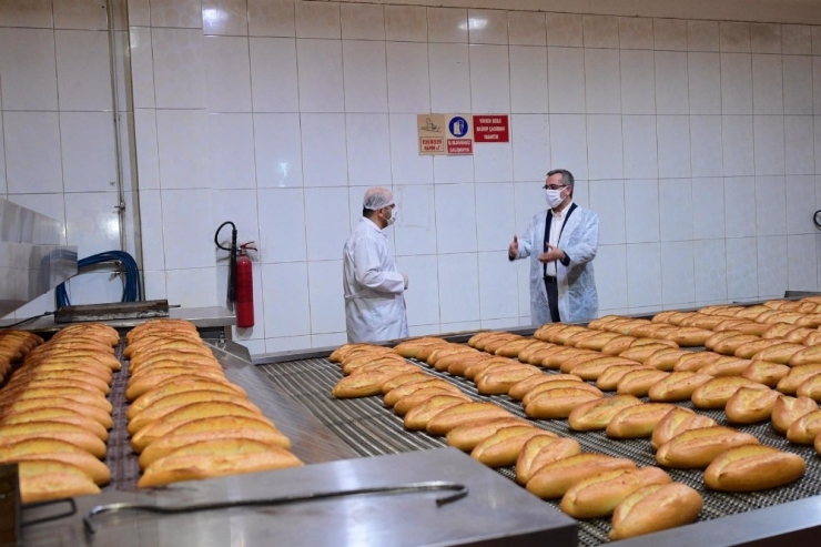 Başkan Güngör: “İhtiyaç Sahibi 6 Bin Aileye Ücretsiz Ekmek Dağıtıyoruz”