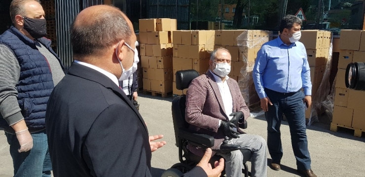 Erzurumlular Derneği 500 Adet Yardım Kolisi Bağışında Bulundu