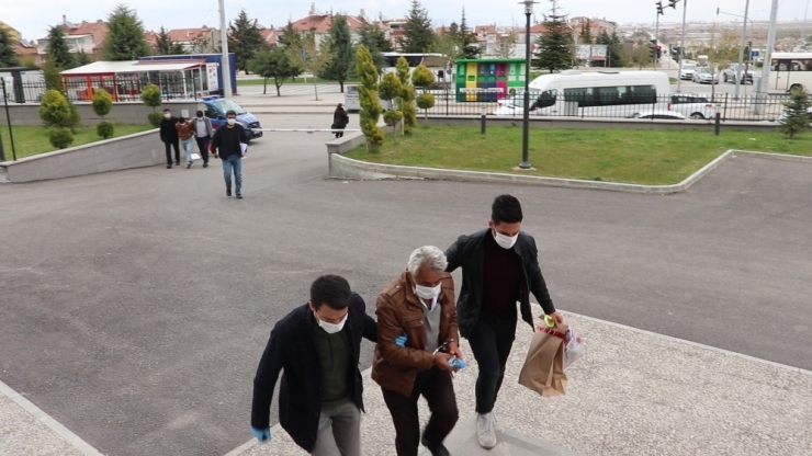 Karaman’da Bıçaklama Olayına Karışan Baba İle Oğlu Tutuklandı