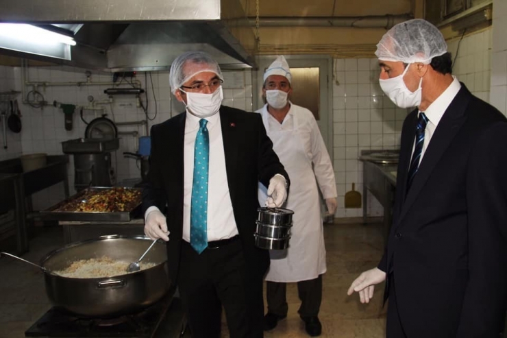 Kaymakam Deniz Pişkin, "Yemek Dağıtımı Aksamayacak"