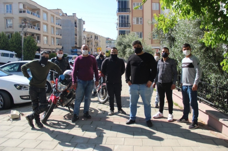 Korona Virüs İzmir’de De Kuryelerin Yükünü Ağırlaştırdı