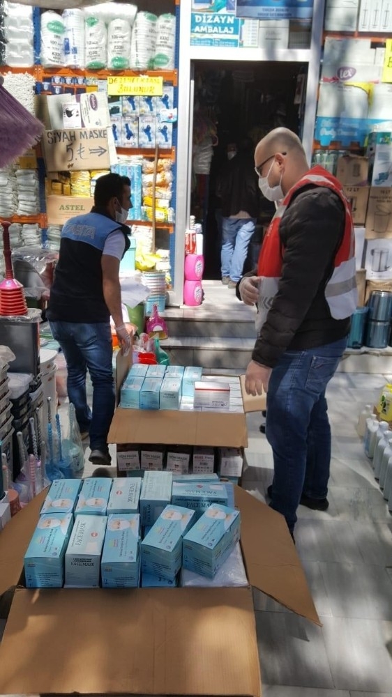 Maltepe’de 5 Bin Maskeye El Konuldu