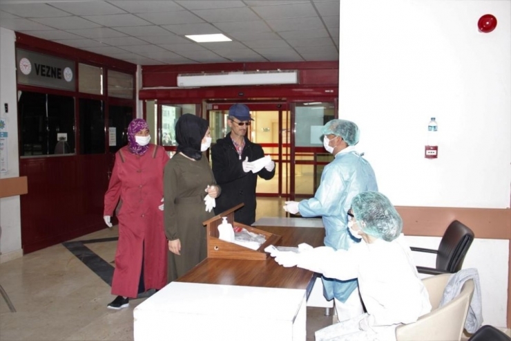 Kütahya Valiliği 70 Bin Adet Maske Dağıtacak