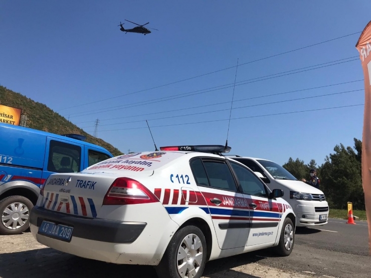 Marmaris’te Jandarma Hava Destekli Trafik Denetimi Yaptı