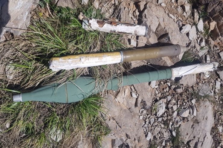 Msb; "Çukurca Ve Irak Kuzeyi Haftanin’de Terör Örgütü Pkk’ya Ait Mühimmat Ve Yaşam Malzemeleri Ele Geçirildi"