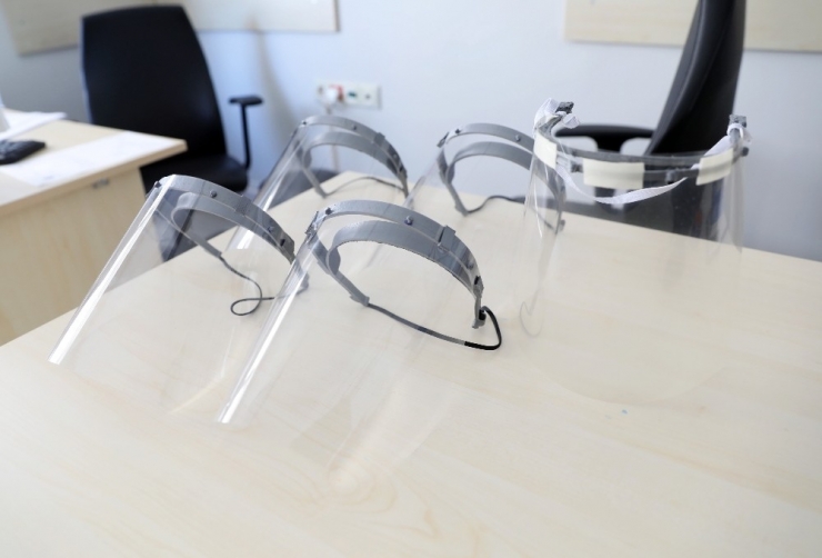 Mudanya Belediyesi 3d Yazıcıyla Maske Üretimine Başladı