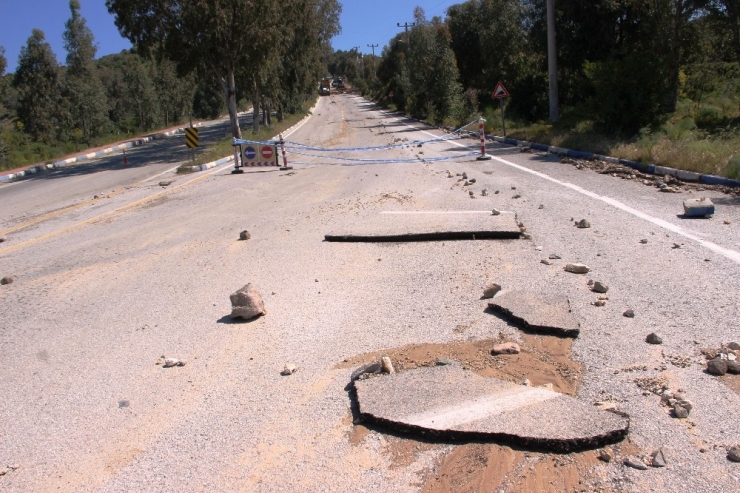 Su Borusu Bomba Gibi Patladı, Taş Üstünde Taş Kalmadı
