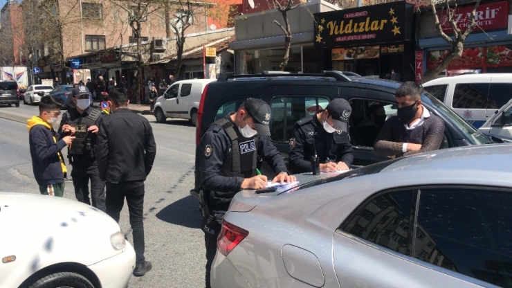 Sosyal Mesafe Denetiminde İlginç Diyalog