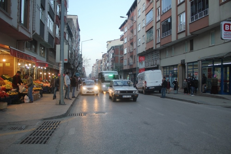 Sokağa Çıkma Yasağı Öncesi Alışveriş Hareketliliği