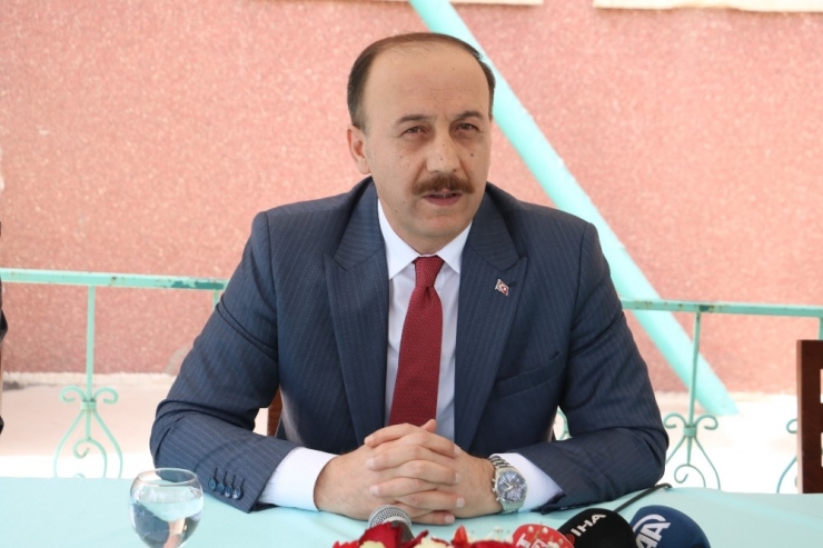 Atatürk Barajı’nın Kapakları Dualarla Açıldı