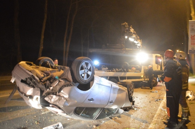 Alkollü Sürücü Direksiyon Hakimiyetini Kaybetti, Zikzak Çizdikten Sonra Takla Attı