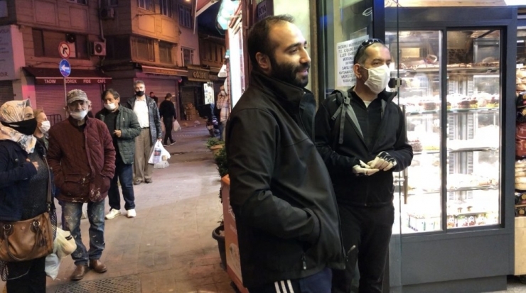 Maskesiz Ekmek Almak İstedi, Fırıncıyla Tartıştı