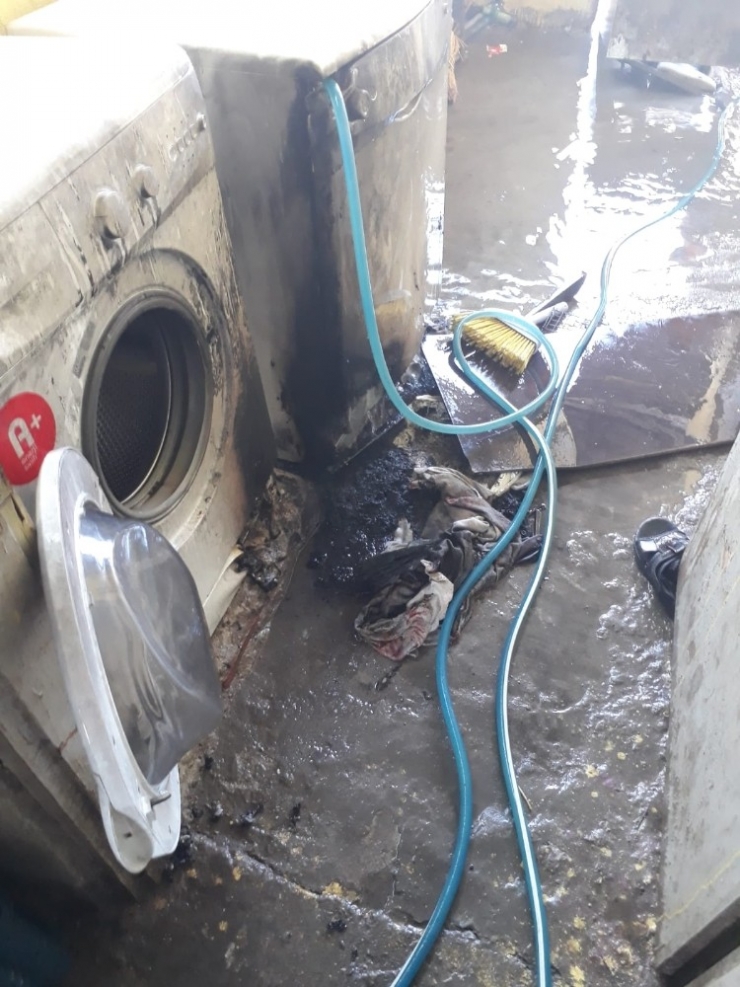 Ablasını Döven Eniştesinin Evini Kundakladı