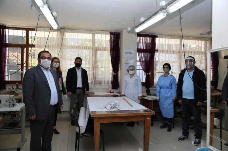 Tunceli’de Sağlık Çalışanları İçin Tulum Üretimi