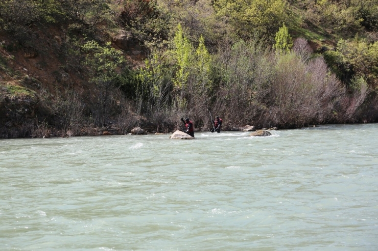 Kayıp Uzman Çavuş Güneş’i Arama Çalışmaları Sürüyor