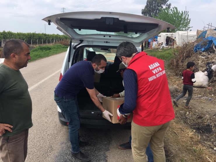 Vefa Sosyal Destek Grubu, Çadır Bölgesinde Gıda Kolisi Dağıttı