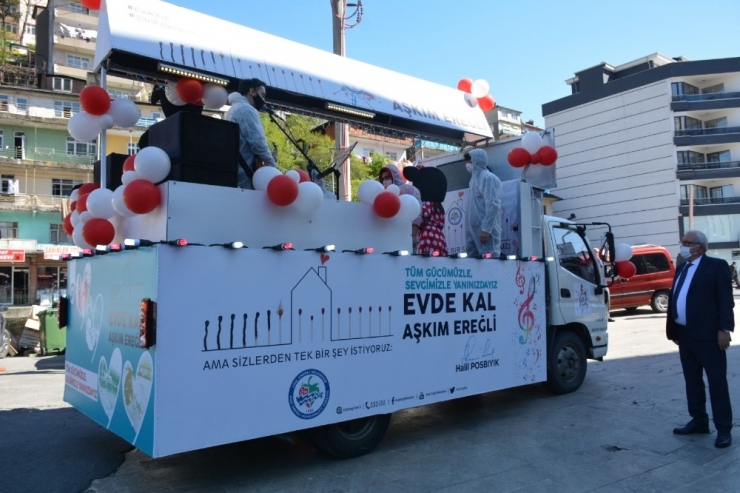 Belediye Mahalle Mahalle Konser Veriyor