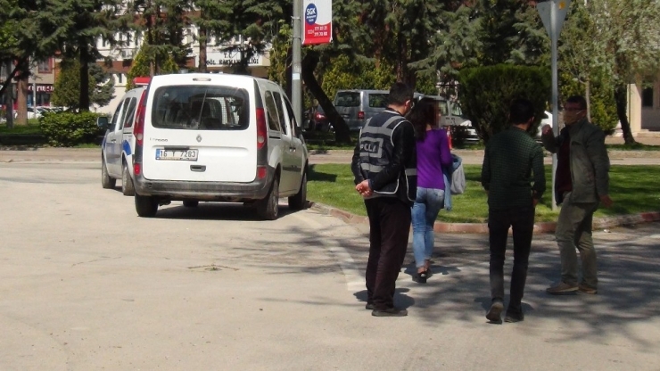 Canları Sıkılınca Yasağı Deldiler, Cezayı Yediler