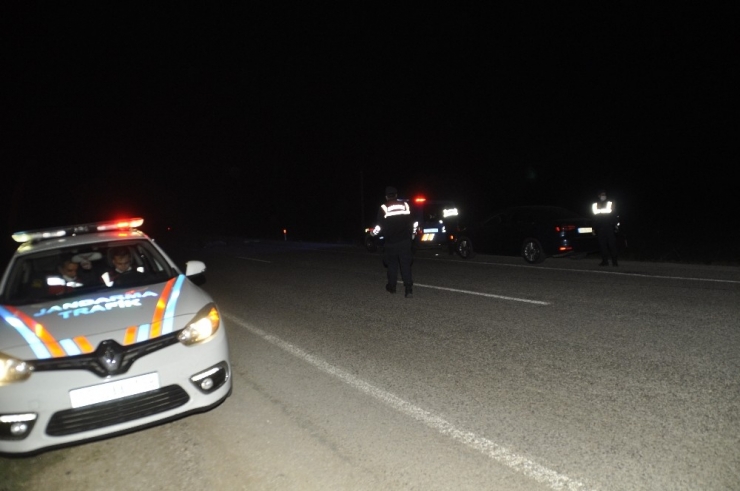 Şuhut’ta Motosiklet Tıra Arkadan Çarptı: 1 Ölü