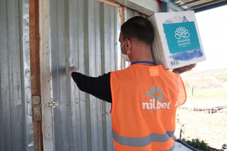 Nilüfer’de Erzak Desteği Hafta Sonunda Da Devam Ediyor