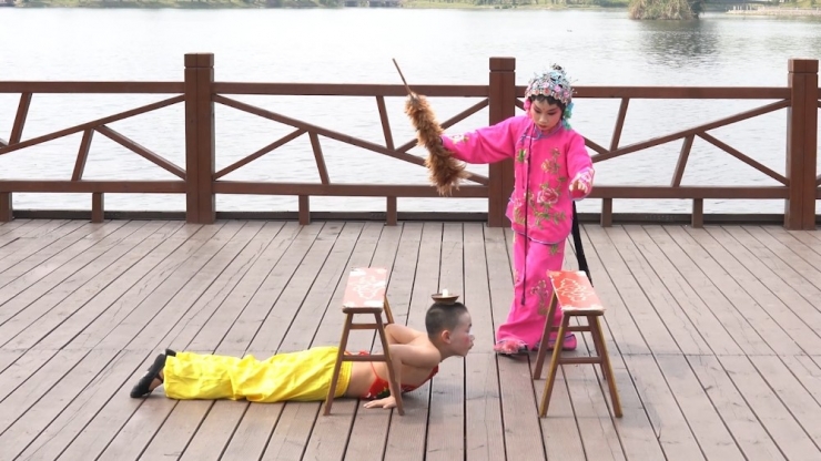 23 Nisan Şenliğine Katılamayan Çinli Çocuklardan Türkiye Ve İzmir’e Özel Mesaj