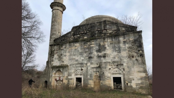 Edirne’de Ecdada Saygısızlık