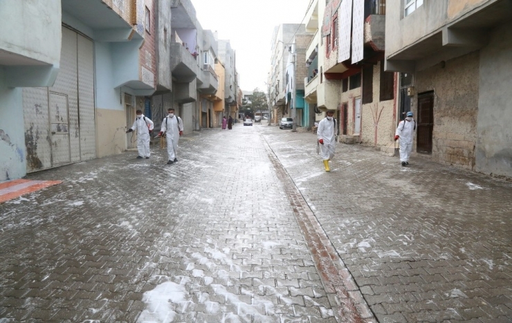 Eyyübiye’de Temizlik Çalışmaları Sürüyor