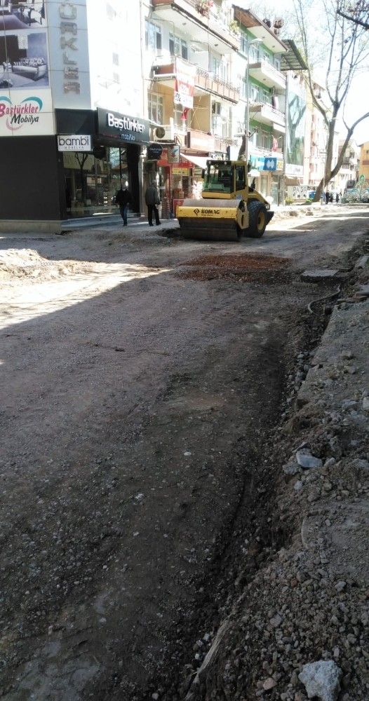 Zincirlikuyu Caddesi’nde Üst Yapı Çalışmalarına Başlandı