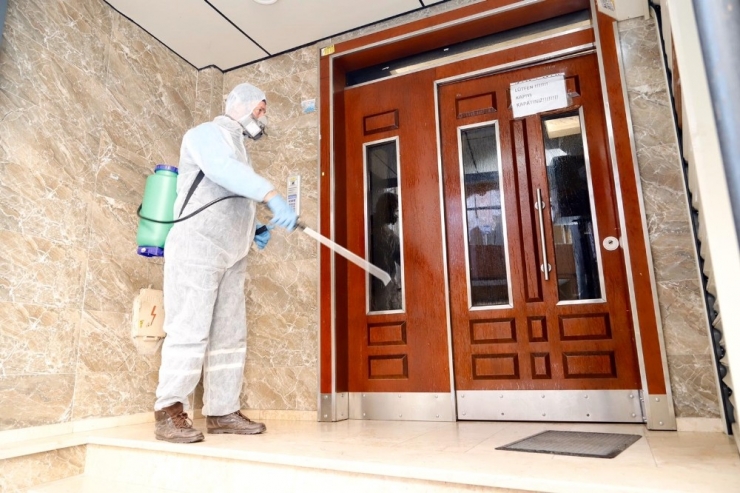 Kağıthane’de Sitelerde Korona Virüs Önlemi