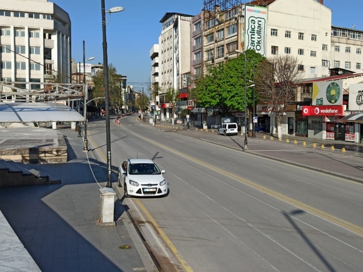 Malatya Sokakları Boş Kaldı