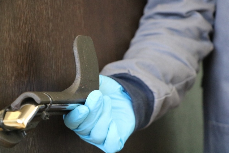 Sivaslı Firmadan, Kapı Koluna Dokunmaya Son Verecek Çalışma