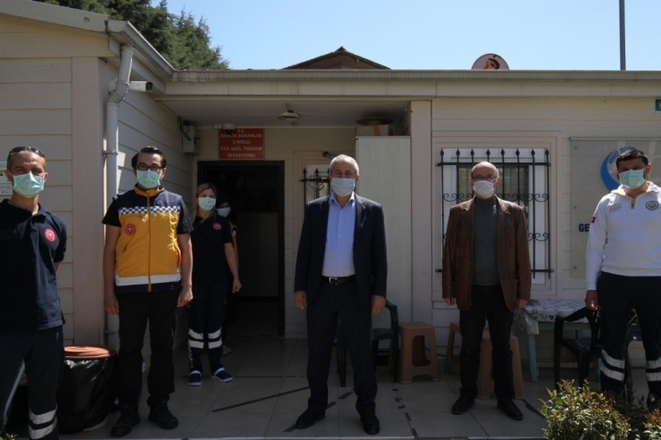 Başkan Büyükgöz Sağlık Çalışanlarının Yanında