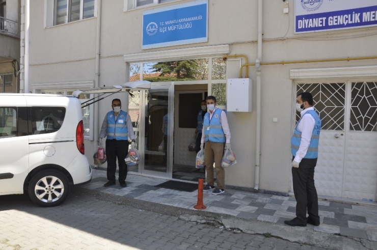 Muratlı İlçesinde 300 Aileye Yardım Paketi
