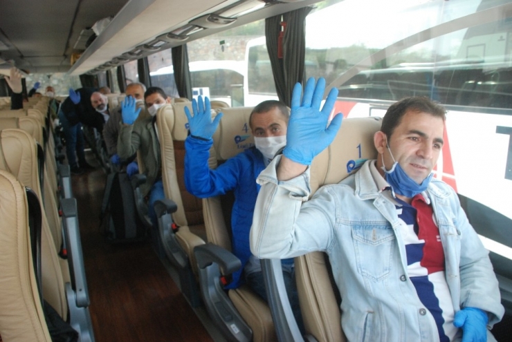 Karantina Süresi Dolan 320 İşçi Memleketlerine Uğurlandı
