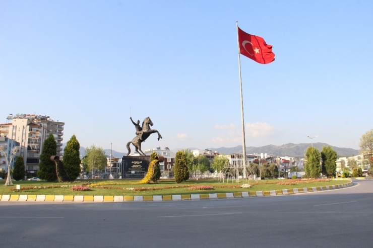 Aydınlılar Evde Kalınca, Şehir Sessizliğe Büründü