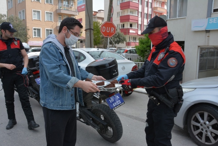 Polise Çaylı, Kekli Motivasyon