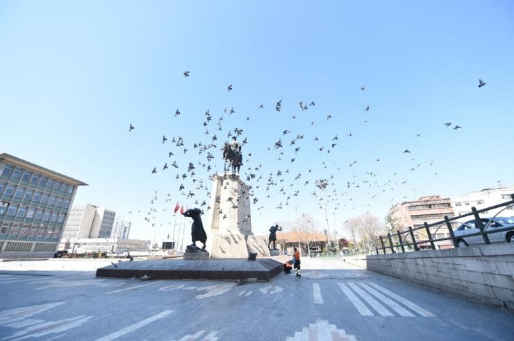 Vatandaş Evde Kaldı, Altındağ Belediyesi Yardıma Koştu