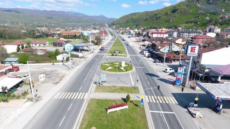 Kaynaşlı’da Peyzaj Çalışmaları Devam Ediyor
