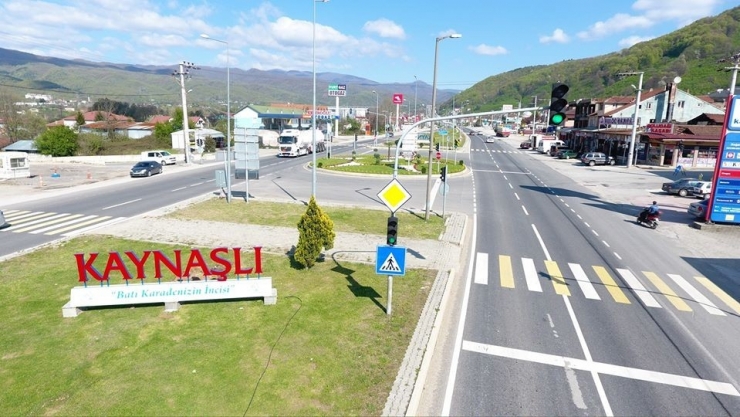 Kaynaşlı’da Peyzaj Çalışmaları Devam Ediyor