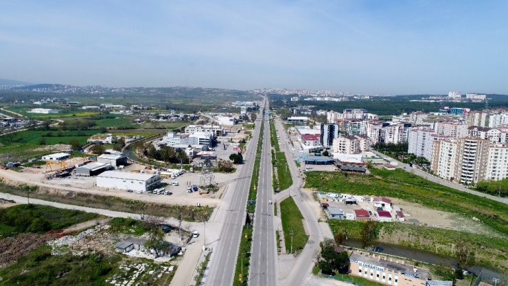 Bursa Trafiğinin En Yoğun Yaşandığı Caddeler Bomboş Kaldı