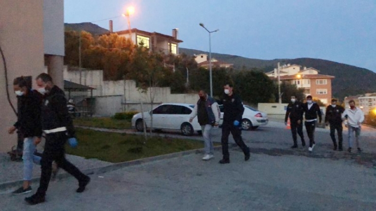 "Fakirler Koronadan Ölsün" Diyerek Deniz Keyfi Yapan 4 Kişi Serbest Kaldı