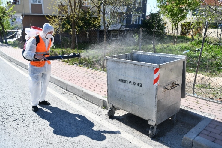 Çayırova’da Çöp Konteynerleri Dezenfekte Edildi