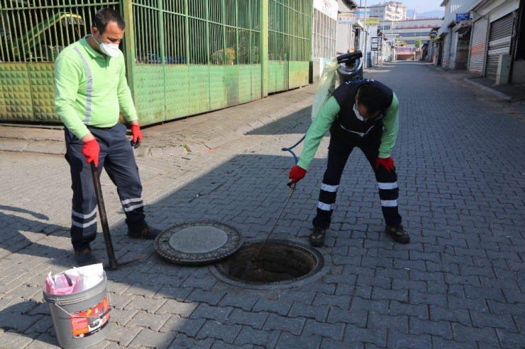 Efeler Belediyesi’nden Haşerelere Geçit Yok